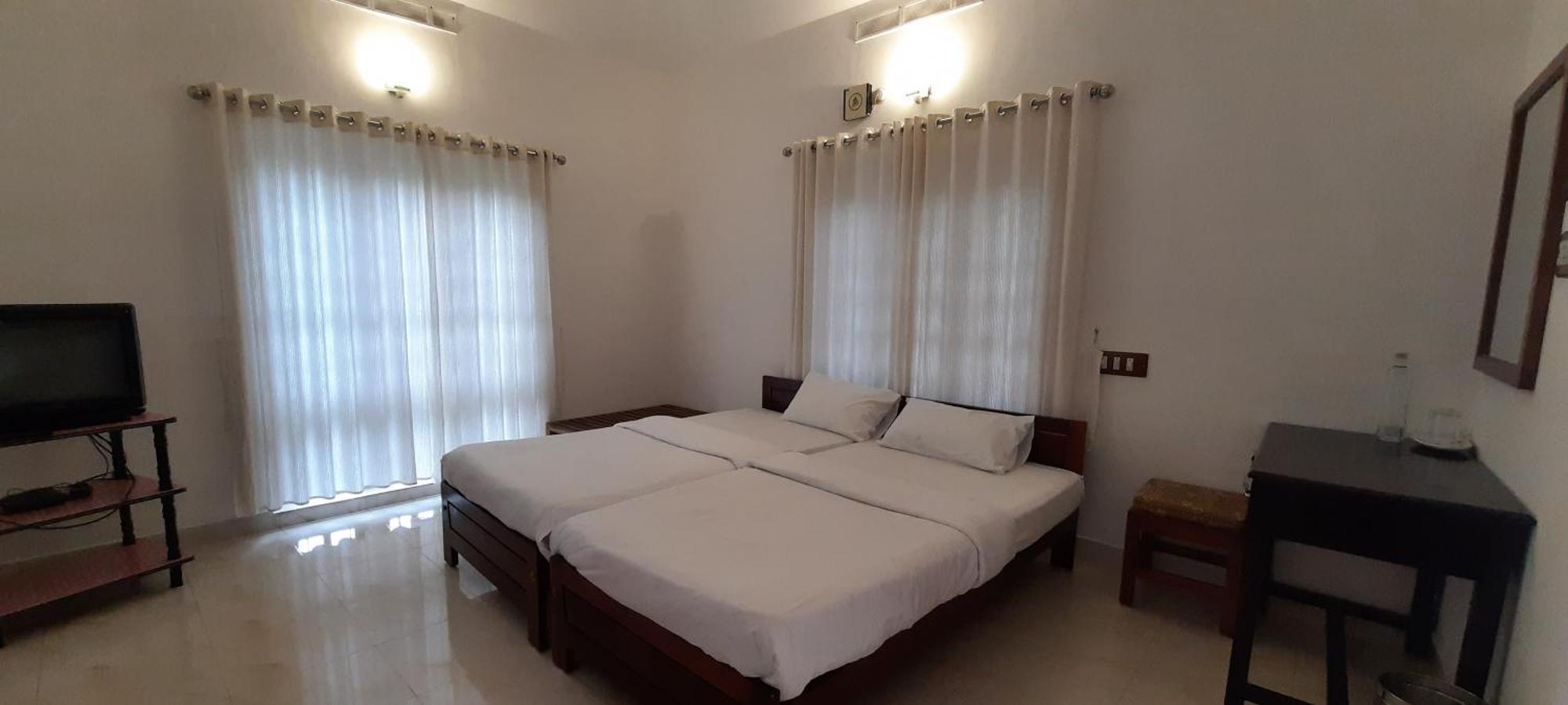 Oriole Homestay Thekkady Kültér fotó