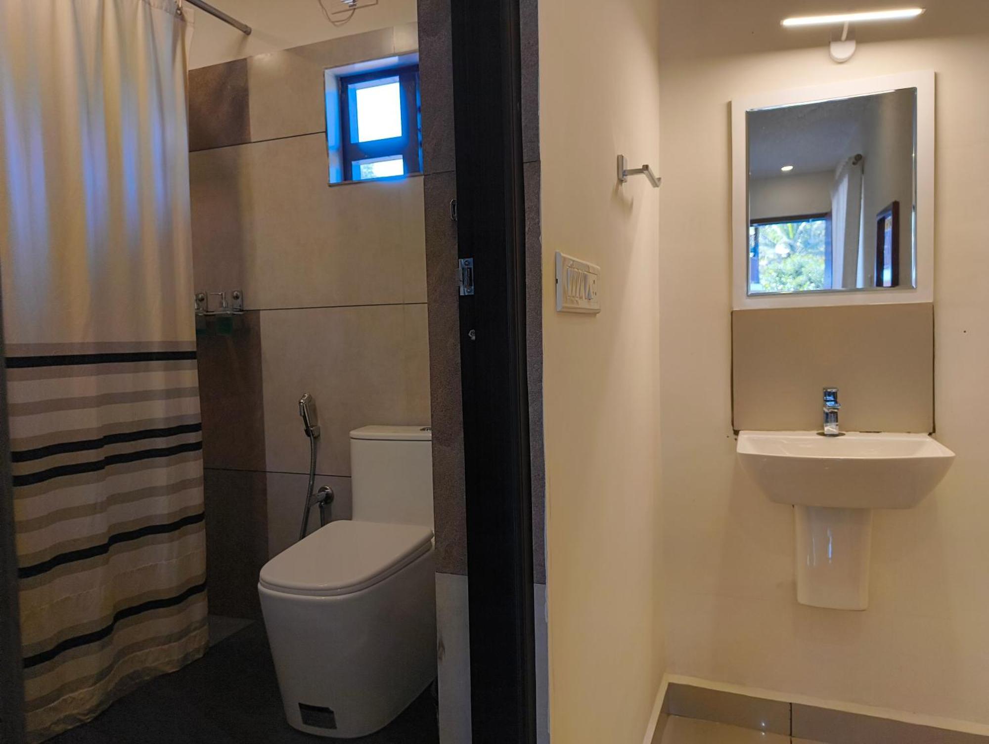Oriole Homestay Thekkady Kültér fotó