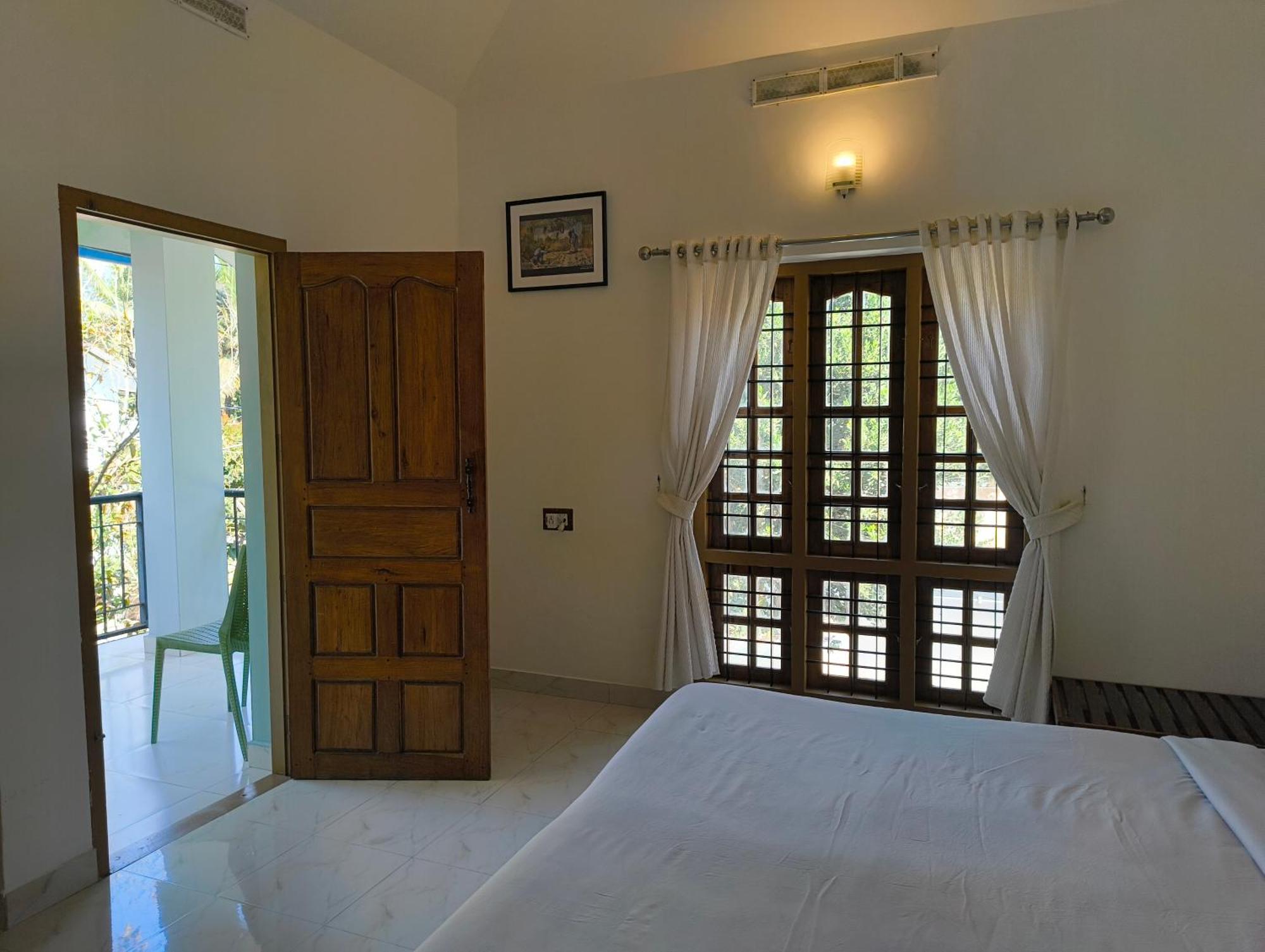 Oriole Homestay Thekkady Kültér fotó