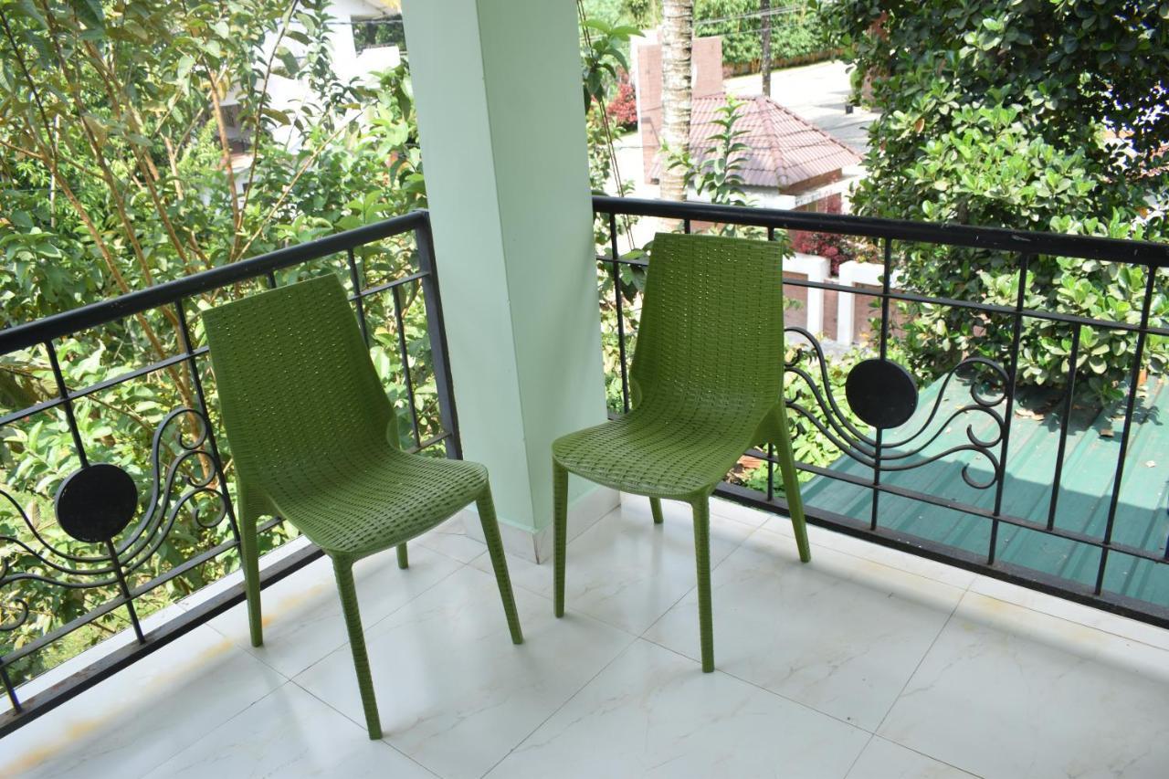 Oriole Homestay Thekkady Kültér fotó